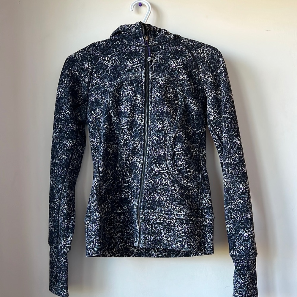 Patterned lululemon scuba hoodie